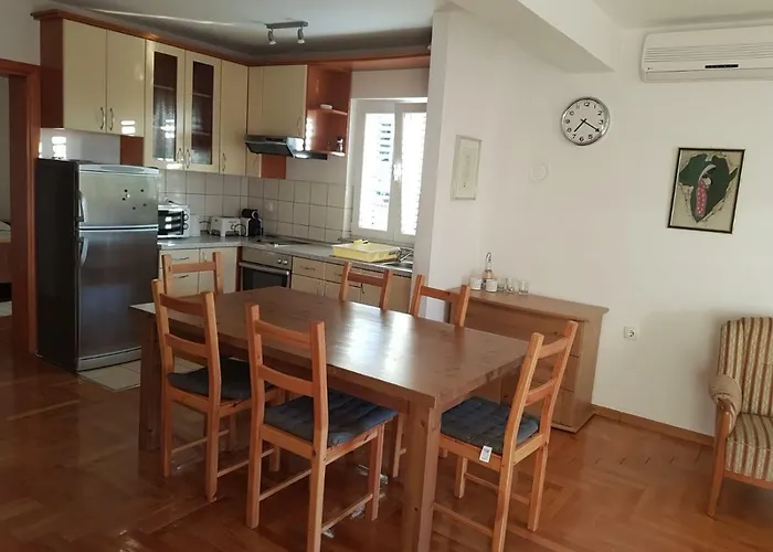 Ana Apartman *